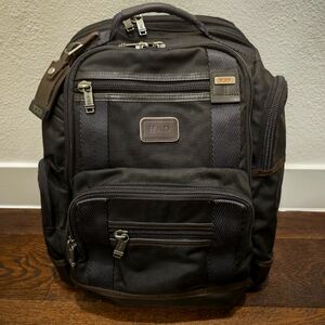 Tumi Alpha Bravo Kingsville Deluxe Brief Pack